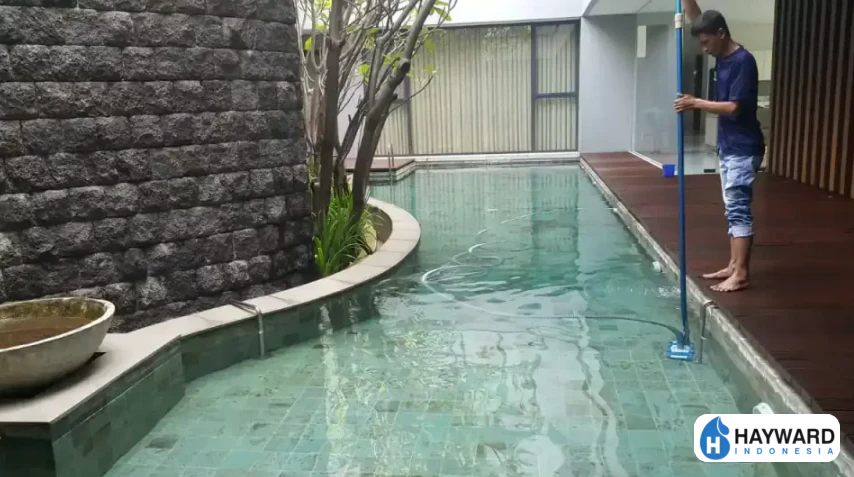 Cara Vacuum Kolam Renang